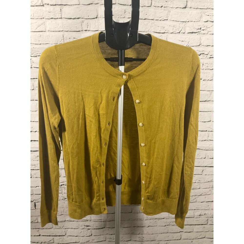 Ann Taylor Mustard Button‑Front Cardigan Size S Classic Knit